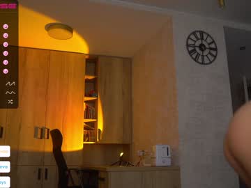 webcam girl coyness_geneva live cam image #7064743