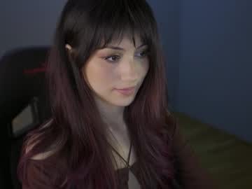 webcam girl greeny_mat live cam image #12391323