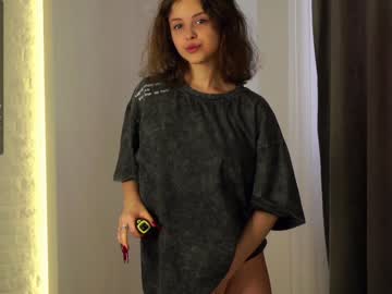 webcam girl a_whole_eternity live cam image #9349332