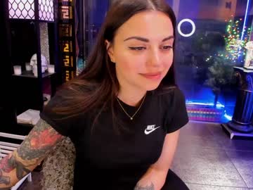webcam girl alma_pearl live cam image #5821876