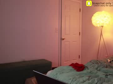 webcam couple ari_lovexo live cam image #9750360