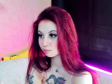 webcam girl maaarynip live cam image #2572312