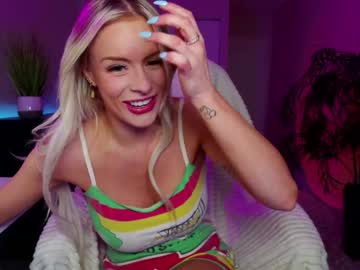 webcam girl oliviaowens live cam image #11797644