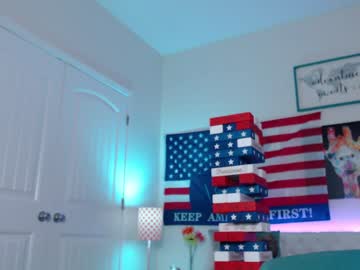 webcam girl holihurricane live cam image #10180815