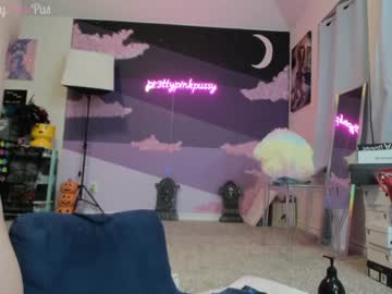webcam girl pr3ttyp1nkpussy live cam image #3815952