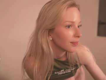 webcam girl my_stella live cam image #12940983