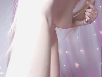 webcam girl jelli_jennifer live cam image #8875367
