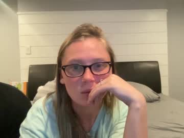 webcam man canadianhotmama live cam image #3116374