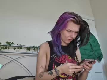 webcam girl lizzyylovesick live cam image #9596447