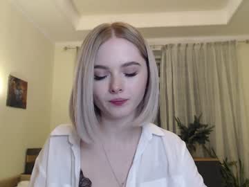 webcam girl yvaine777 live cam image #1207842