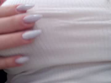 webcam girl lilliasweety live cam image #2487454