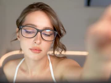 webcam girl silent_chill live cam image #11657732