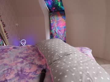 webcam girl pussy__money__weed live cam image #2017852