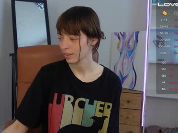webcam girl agelina_summer live cam image #5870471