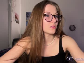 webcam girl venusenvyx live cam image #8929530