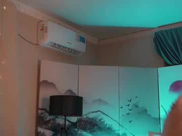 webcam girl lin_kun live cam image #12940797