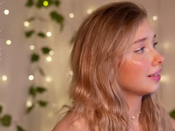 webcam girl april_blush live cam image #10085486