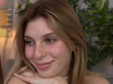 webcam girl refined_style live cam image #10831068