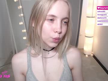 webcam girl appr0ved live cam image #2689870