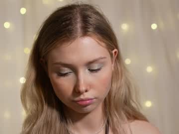 webcam girl april_blush live cam image #9768064