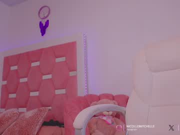 webcam girl nicolle_mitchelle live cam image #9287790