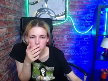 webcam girl emily_willes live cam image #6806917