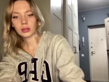 webcam girl angel_from_sky live cam image #3829191