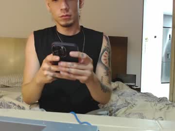 webcam man fratguysonline live cam image #6688167