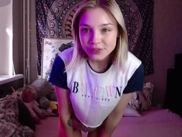 webcam girl babyfromtheforest live cam image #2131399