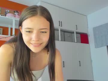 webcam girl sweetie_karoline live cam image #2652968