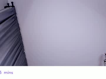 webcam girl vivian_qwerty live cam image #12067077