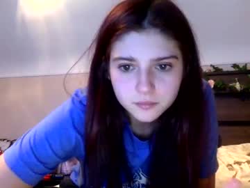 webcam girl universitybabyxoxo live cam image #4497357
