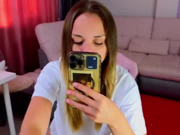 webcam girl misss_viki live cam image #10394191