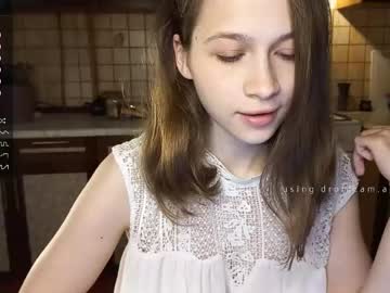 webcam girl mekyy_no_neko live cam image #6892974
