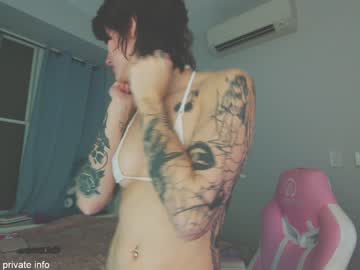 webcam girl aynmarie live cam image #6514357