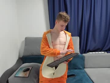 webcam man max_serov live cam image #4436525