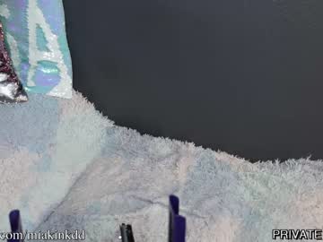 webcam girl miakinkdd live cam image #383307