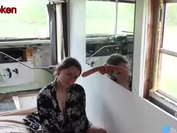 webcam couple busbuddies live cam image #9624968