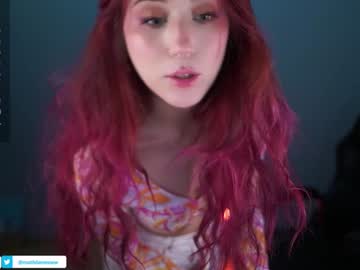 webcam girl greeny_mat live cam image #9794109