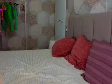 webcam girl guineverecovert live cam image #12937474