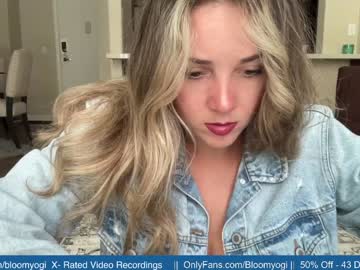 webcam girl bloomyogi live cam image #5672987