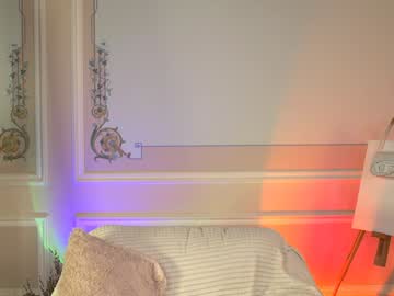 webcam girl ella_knockers_xl live cam image #10787108