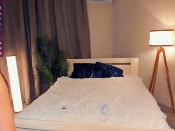 webcam girl kity_paw live cam image #10521301