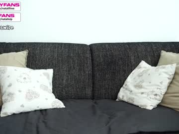 webcam girl h_o_t_w_i_f_e live cam image #3082019