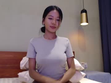 webcam girl hersheys_aran live cam image #2249759