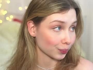 webcam girl april_blush live cam image #9185115