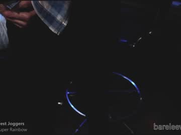 webcam man bareleeworking live cam image #5247715