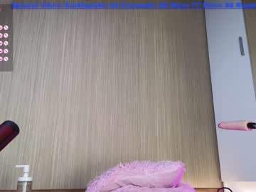 webcam girl queenelia live cam image #8948610