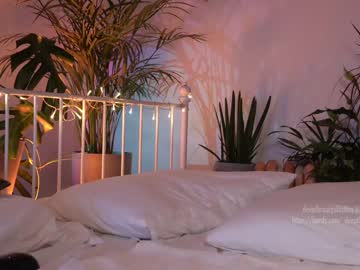 webcam girl _deepthroatgalactica live cam image #2597227