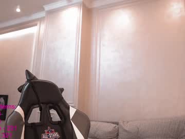 webcam girl lindamei live cam image #3732931